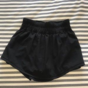 LULULEMON SKORT!!! Only worn a handful of times!
